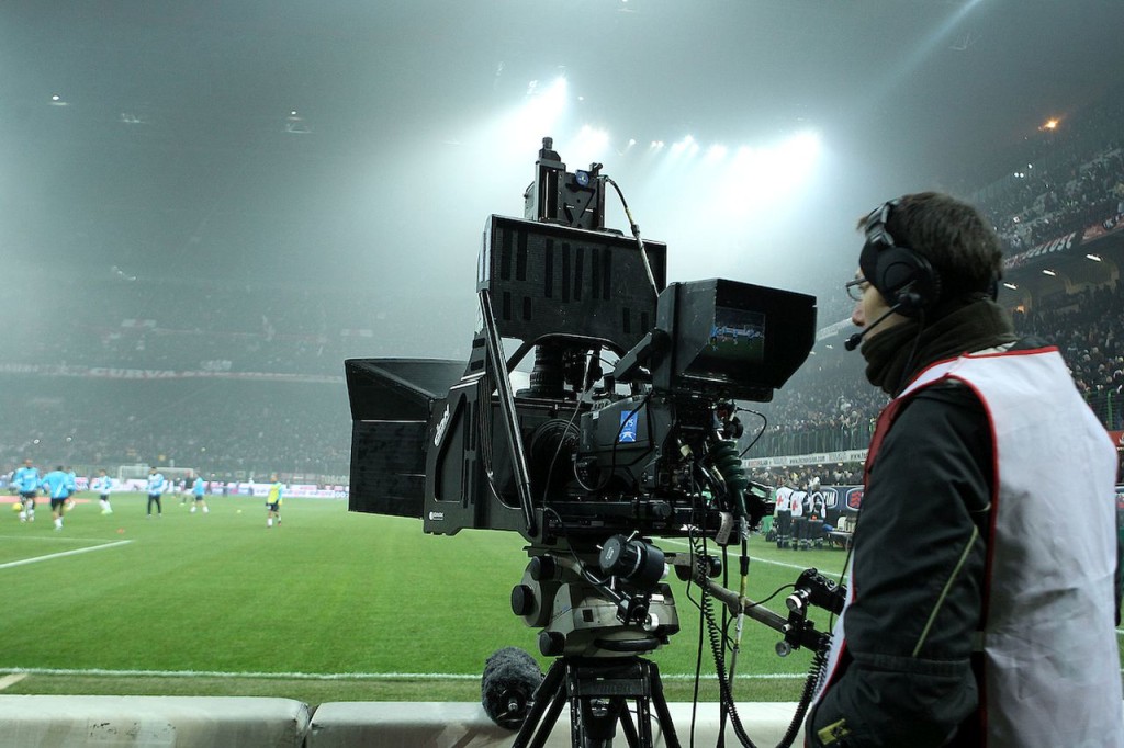 A camera on the pitch in Milan (Photo: Insidefoto.com)